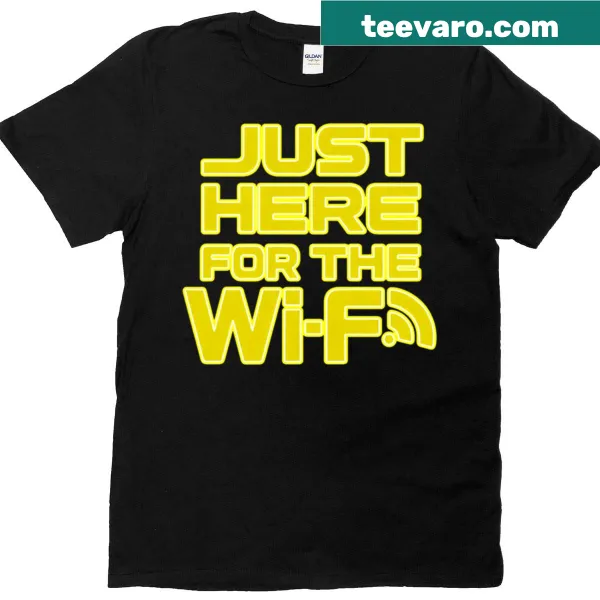 Internet lover t-shirt with humorous text