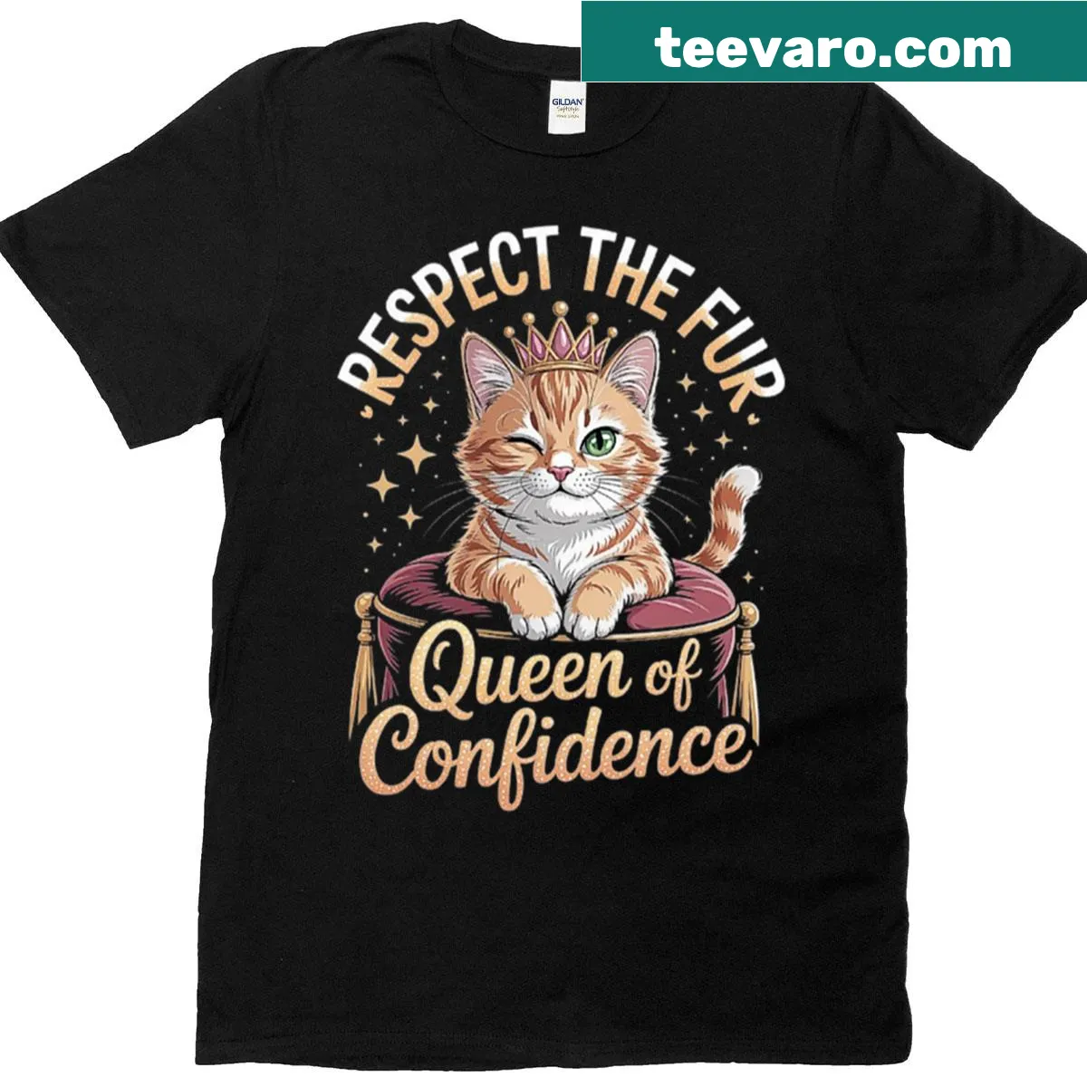 Sassy cat illustration with 'Queen of Confidence' text on a t-shirt — on a men's t-shirt