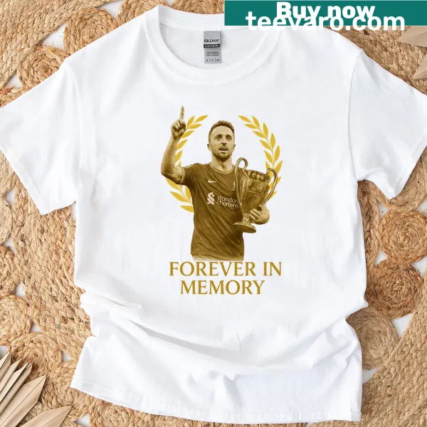 Trophy emblem tribute to Diogo Jota on premium t-shirt