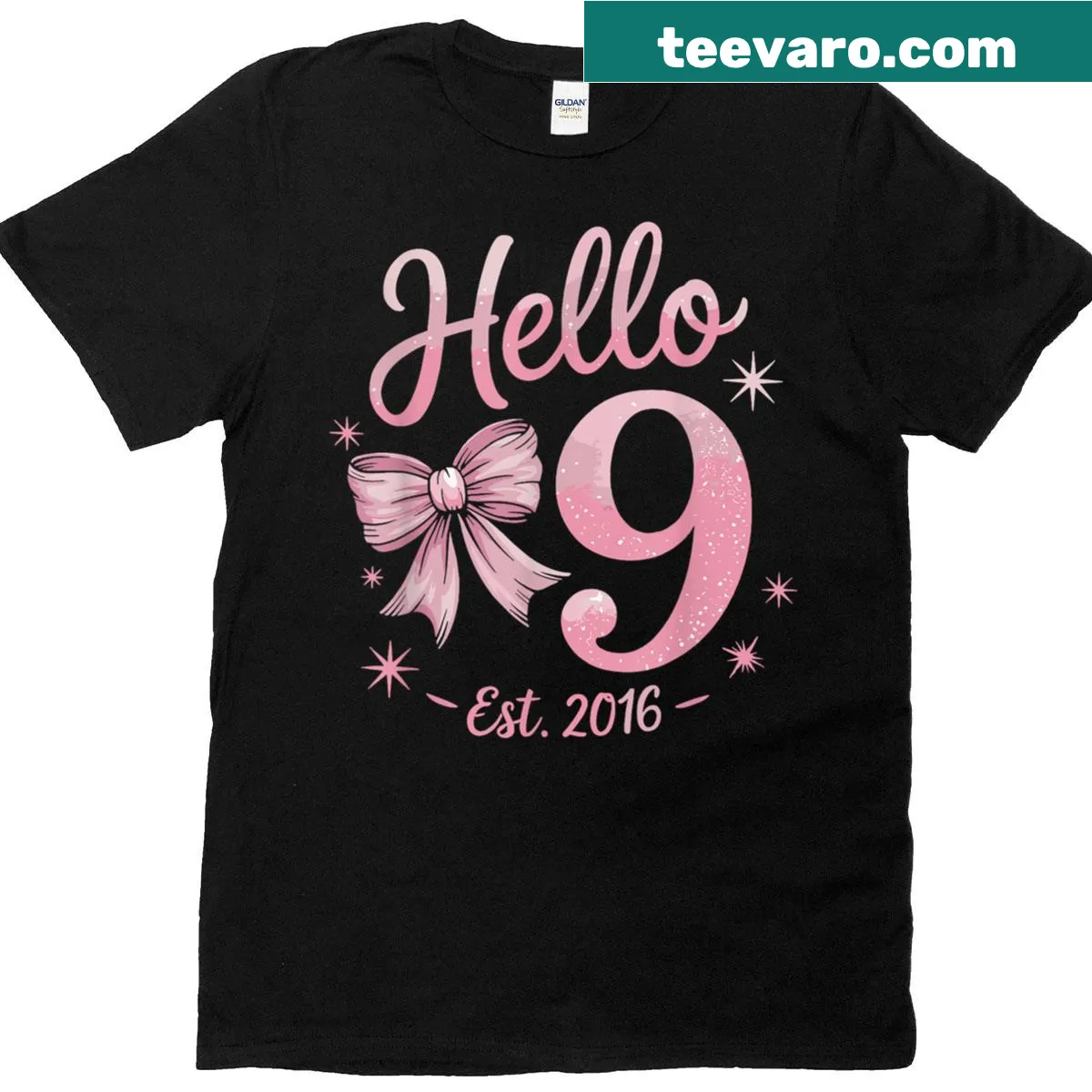 Birthday T-shirt for 9-year-old girl with fun text — on a men's t-shirt