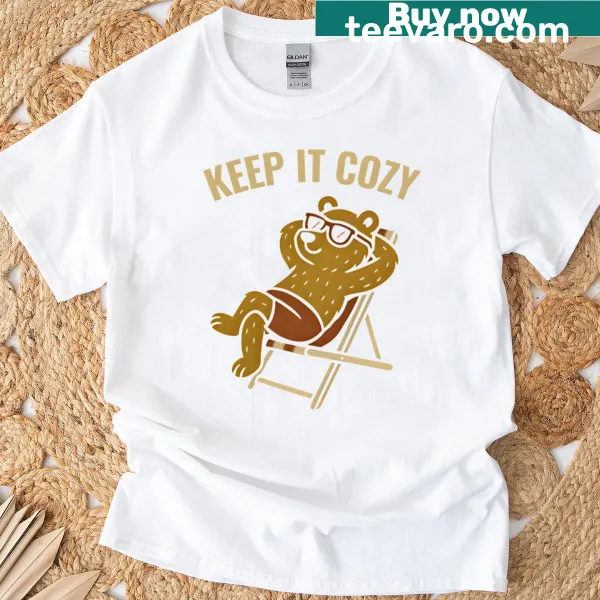 Cute T-shirt with a relaxed bear illustration