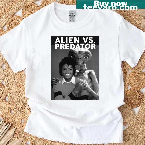 T-shirt featuring Alien and Predator graphics