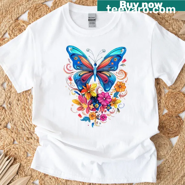 Aesthetic T-shirt with an illustration of a butterfly and flowers.