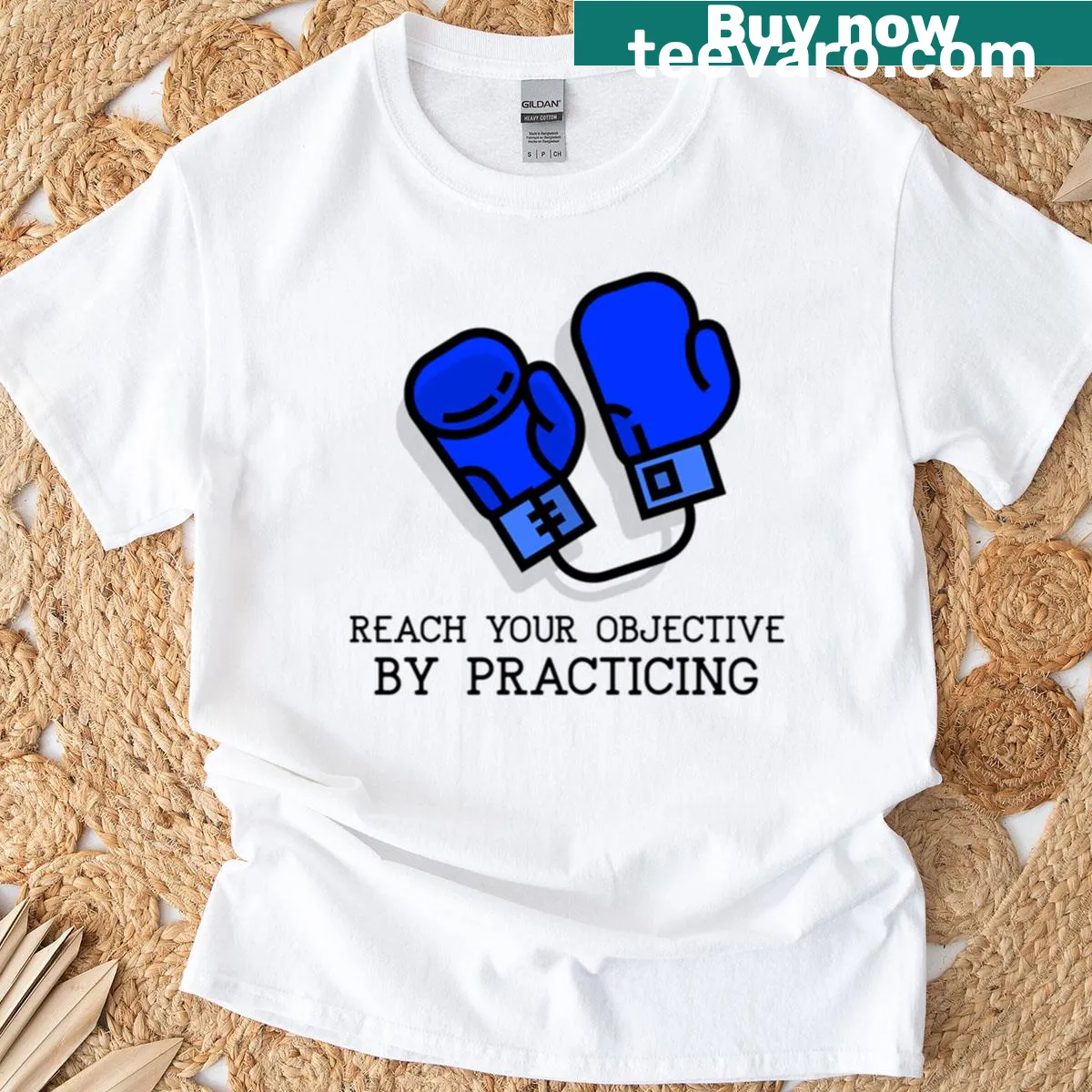 Motivational oversized t-shirt with the phrase 'Reach Your Goal By Practicing' — on a men's t-shirt