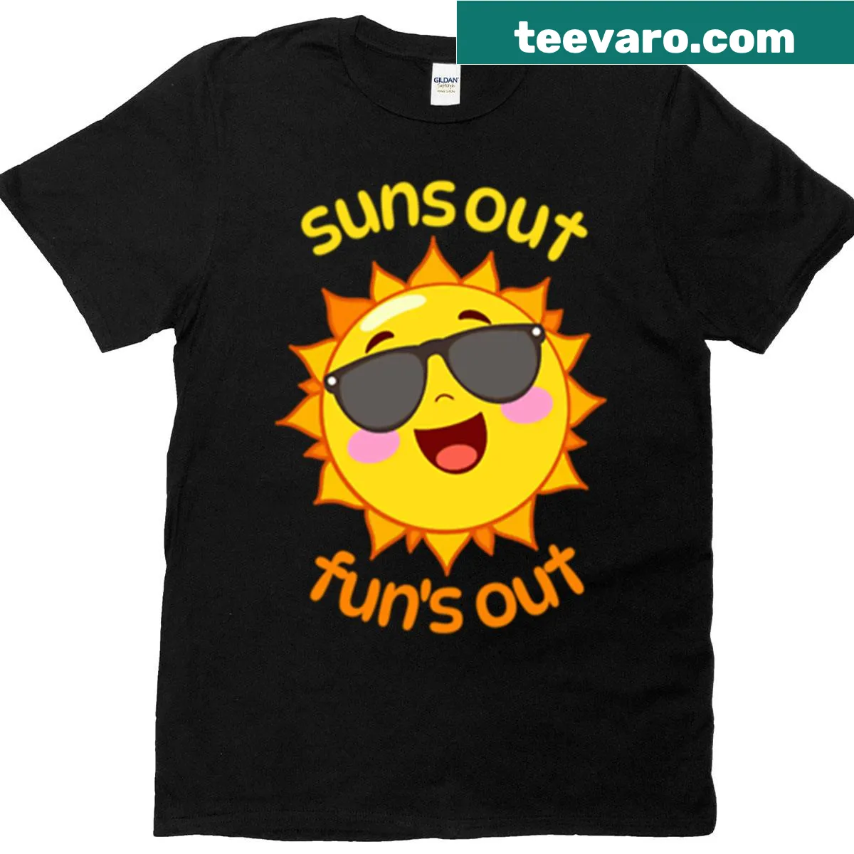 Happy sun graphic with sunglasses on a summer t-shirt — on a men's t-shirt