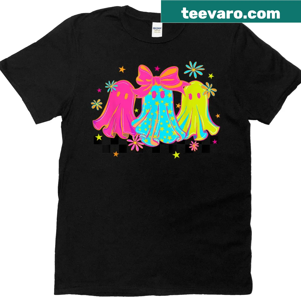 Cute Halloween ghost t-shirt with coquette bow design — on a men's t-shirt