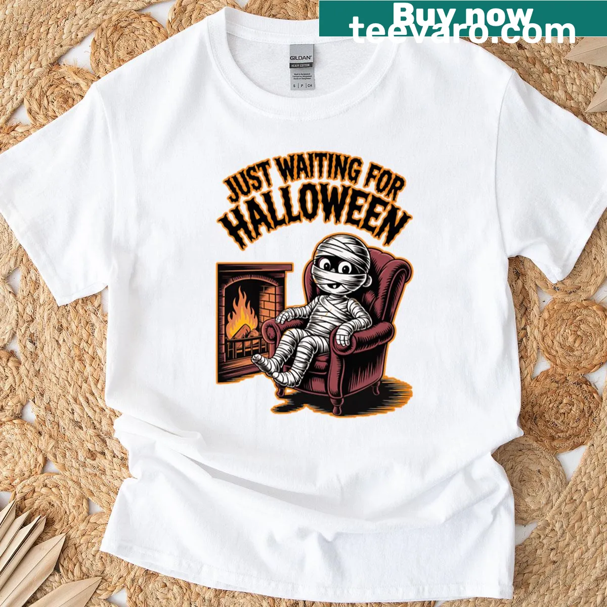 Fun T-shirt with a playful mummy graphic for Halloween — on a men's t-shirt