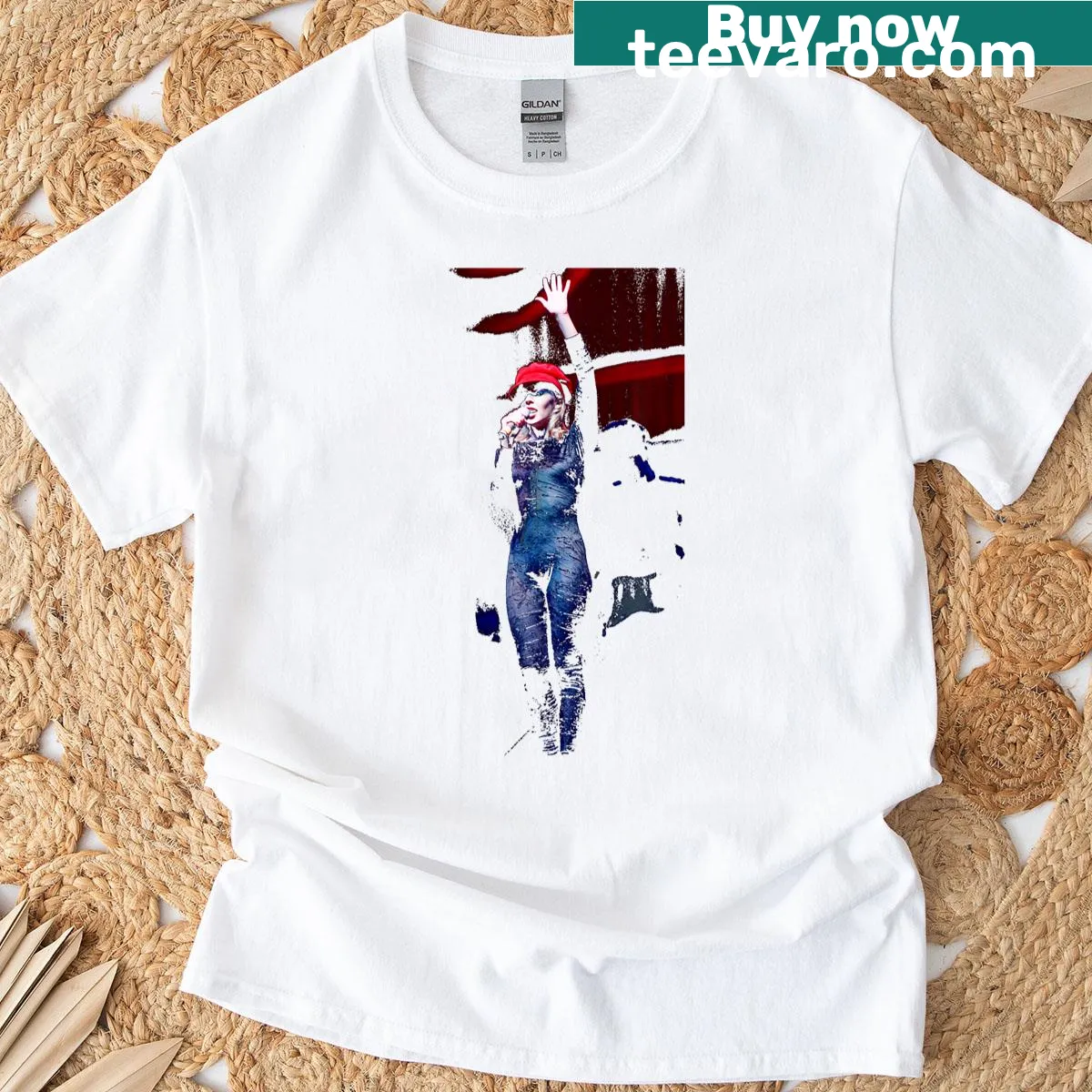 T-shirt celebrating Kylie Minogue's 1990 SECC Glasgow performance — on a men's t-shirt