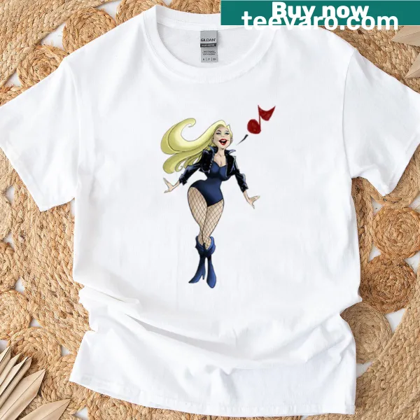 Graphic T-shirt featuring the superhero Black Canary in action.