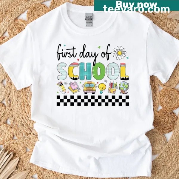 T-shirt with 'Hello Kindergarten' and pencil hearts for kids
