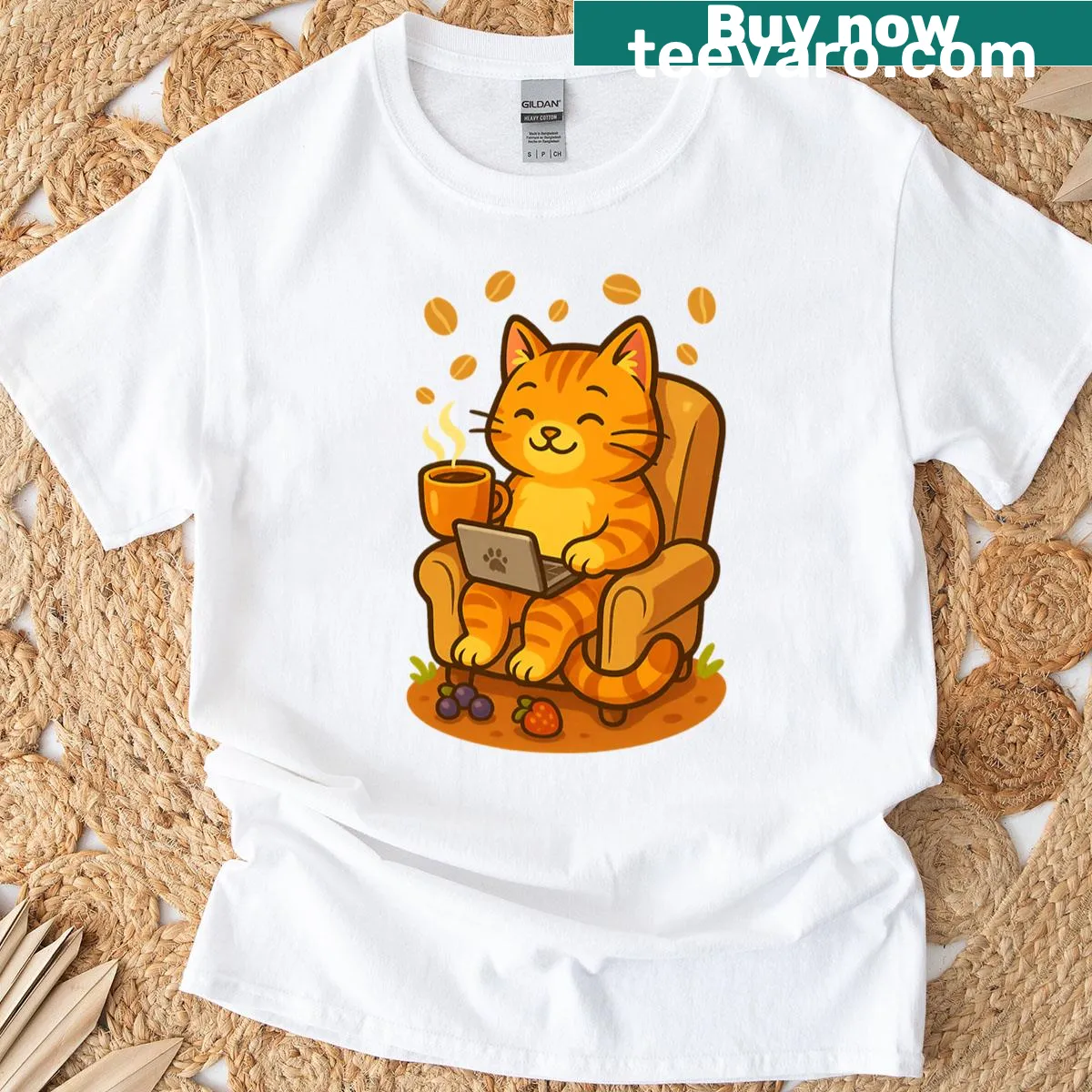 T-shirt with a cat on a computer and coffee beans illustration — on a men's t-shirt
