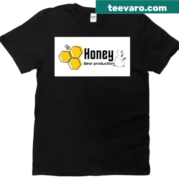 Oversized T-shirt with cute bear and honeycomb design