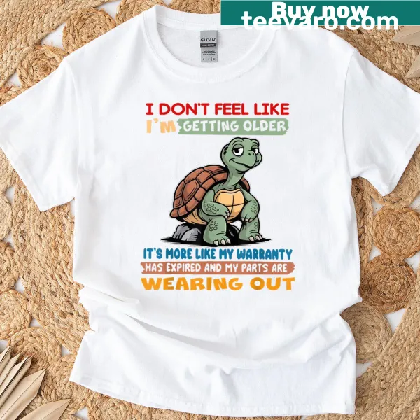 Humorous T-shirt with a turtle and vintage text