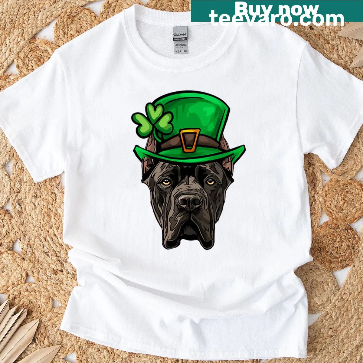 Cane Corso dog in festive St. Patrick's Day attire on a t-shirt — on a men's t-shirt