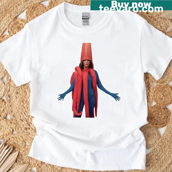 Illustration of a squid by Vic Michaelis on a T-shirt