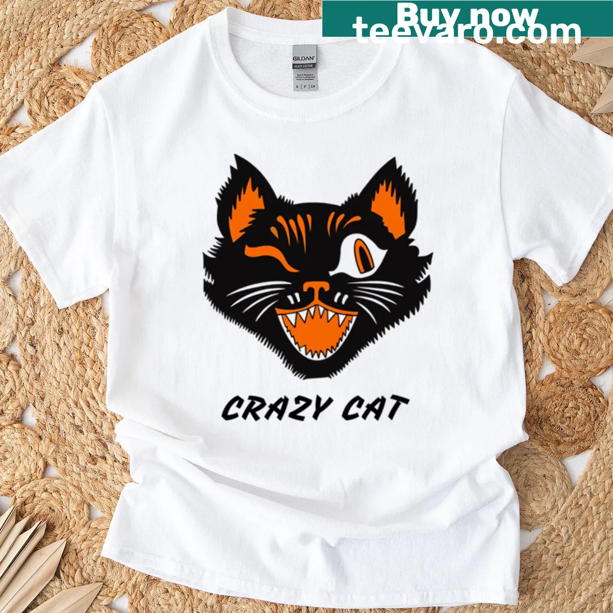 Vintage black cat graphic for Halloween on a T-shirt — on a men's t-shirt