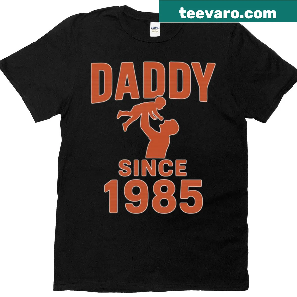 Silhouette of a father and child on a sentimental t-shirt — on a men's t-shirt