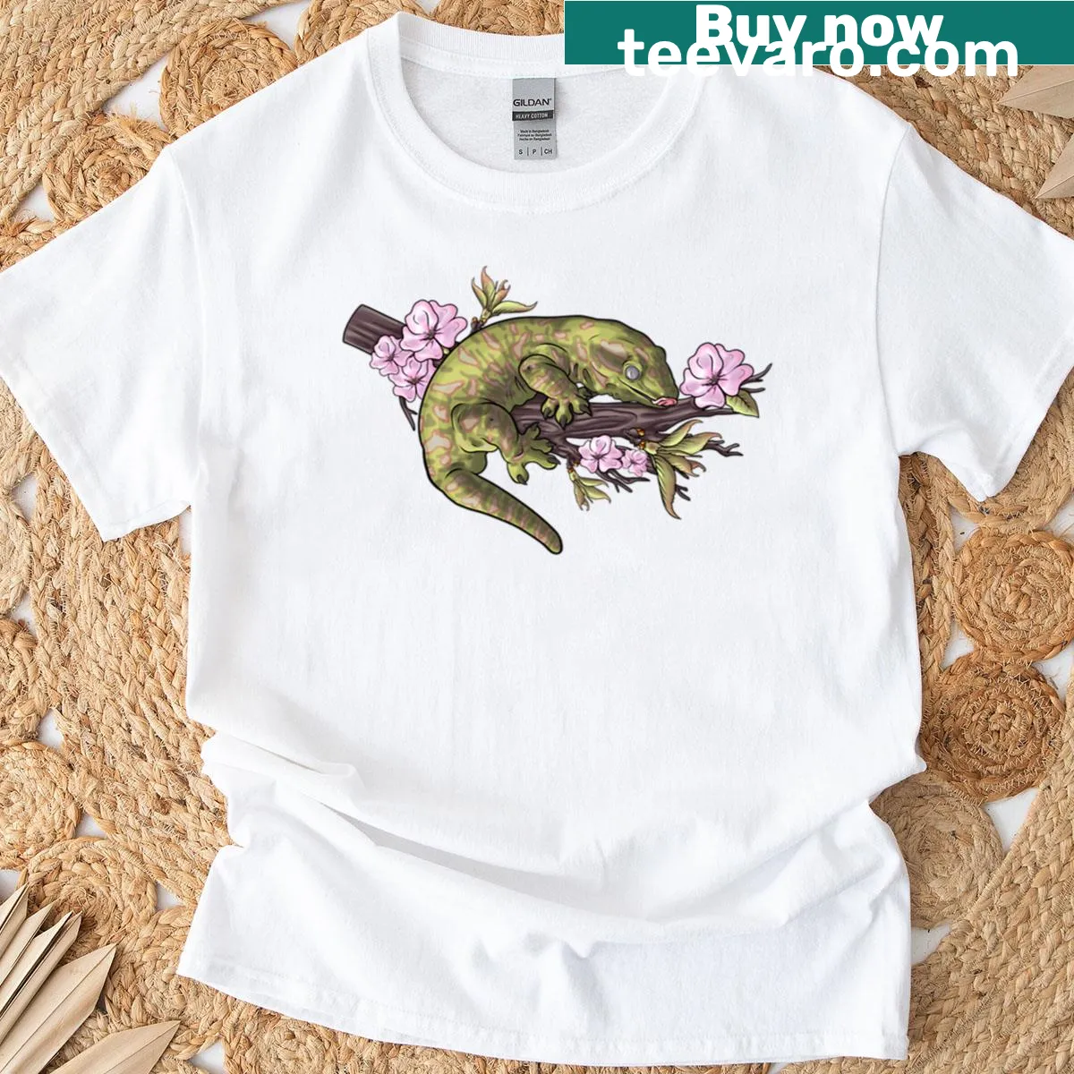 Illustration of a Sakura Leachianus Gecko on a T-shirt. — on a men's t-shirt
