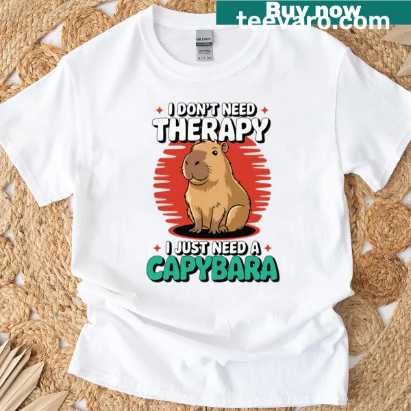 Oversized T-shirt featuring a cartoon capybara, promoting relaxation and therapy.