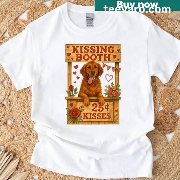 Dog in a kissing booth graphic t-shirt