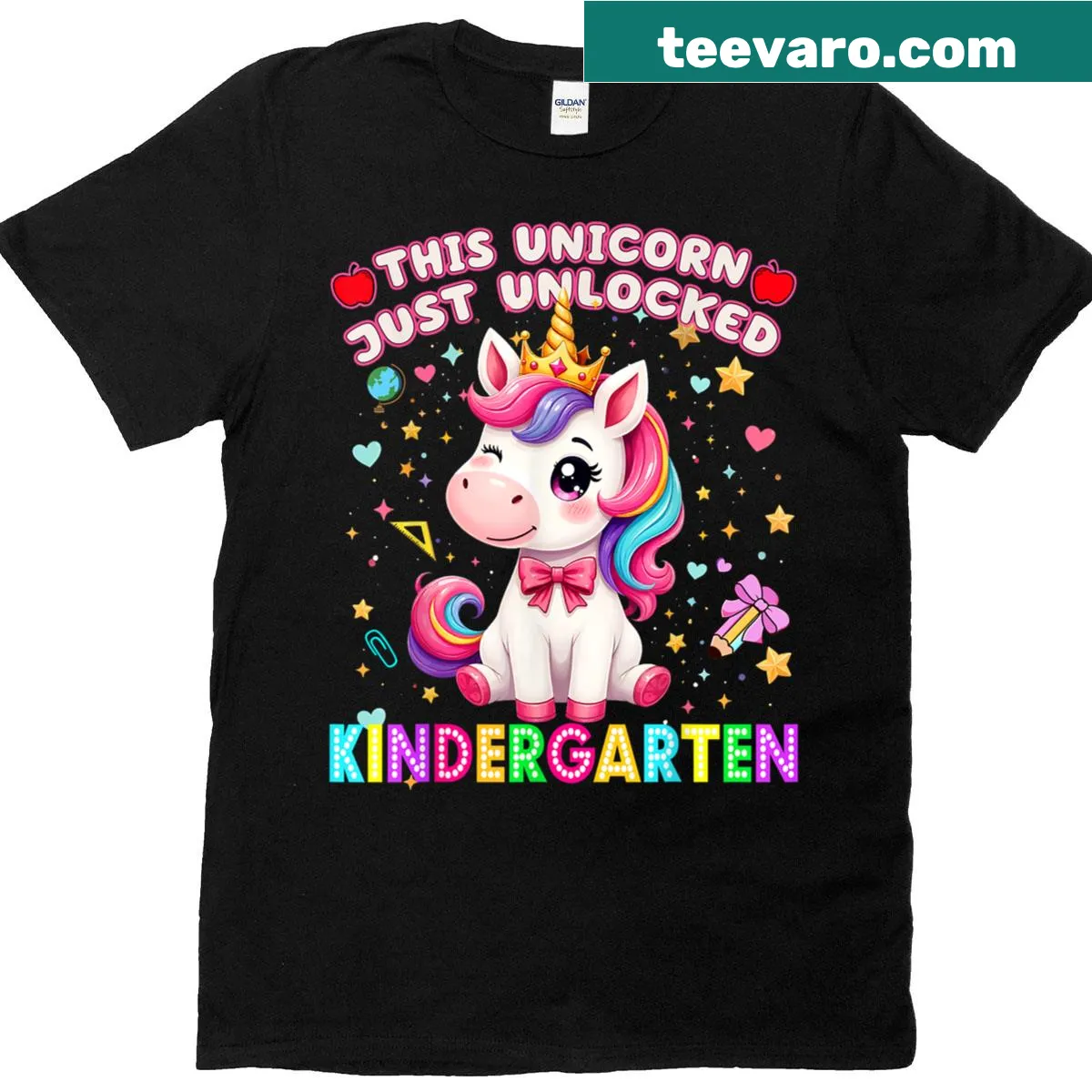 T-shirt for kids with a unicorn celebrating kindergarten — on a men's t-shirt