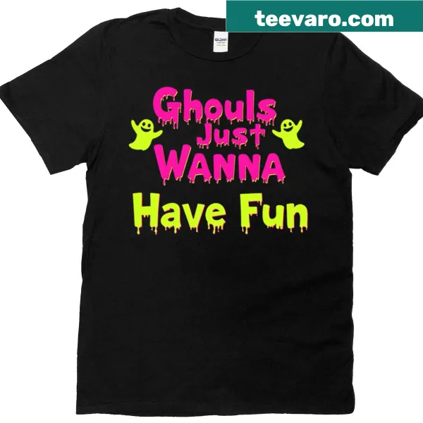 Oversized t-shirt with playful text 'Ghouls Just Wanna Have Fun'