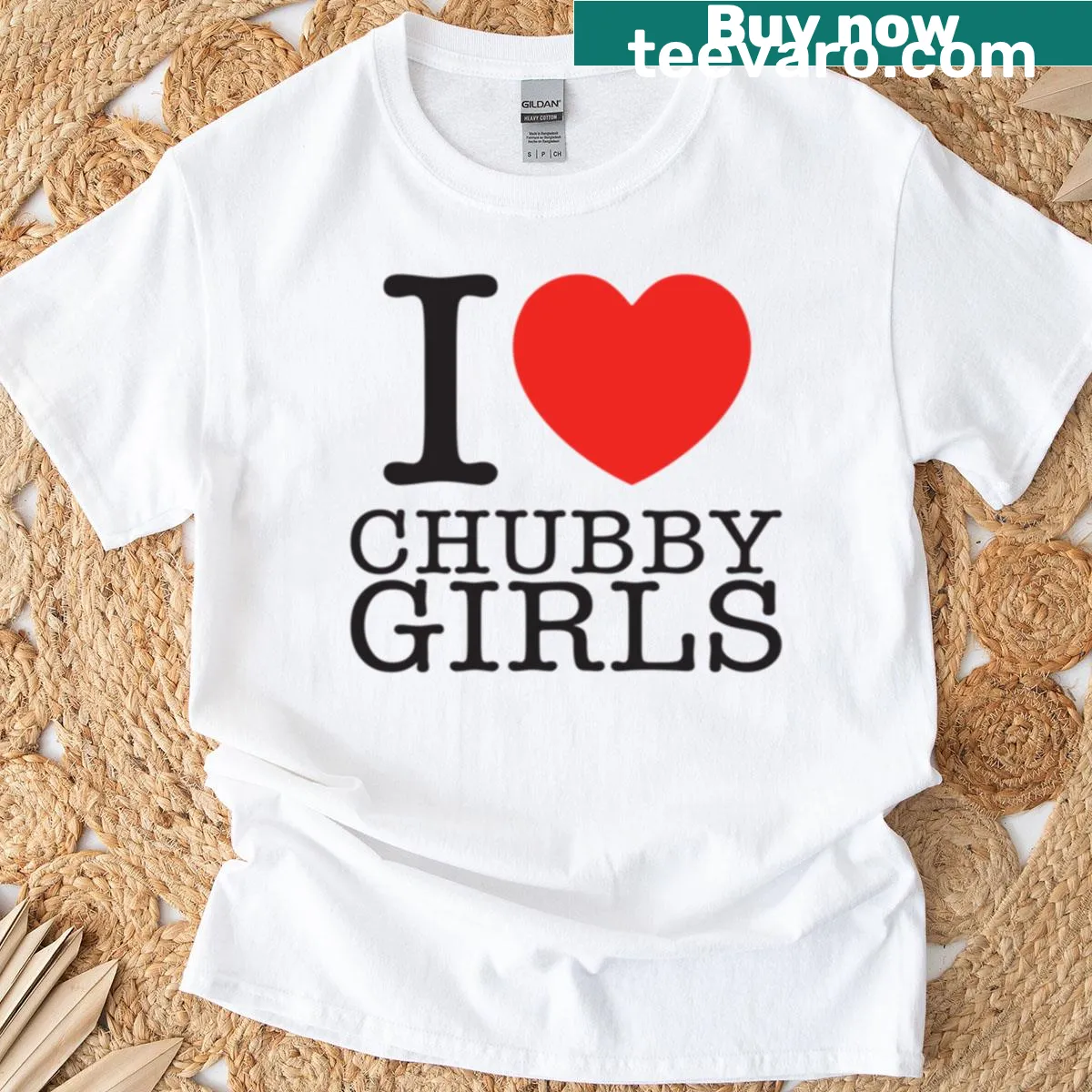 Body positive t-shirt saying 'I Love Chubby Girls' — on a men's t-shirt