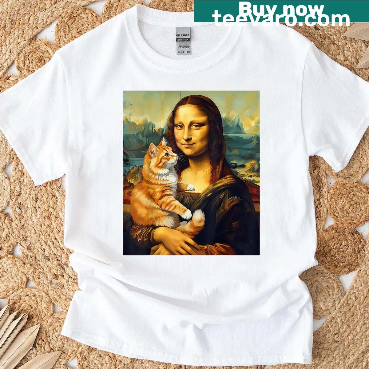 Vintage style t-shirt featuring Mona Lisa holding a cat — on a men's t-shirt