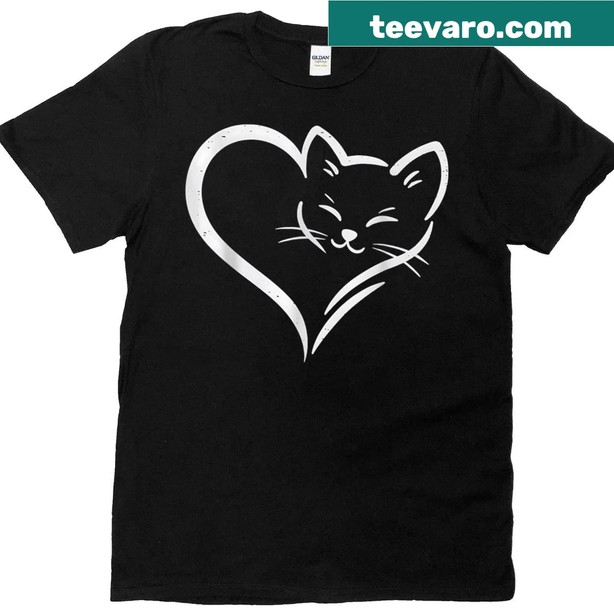 Cute heart and cat graphic on a women's T-shirt — on a men's t-shirt