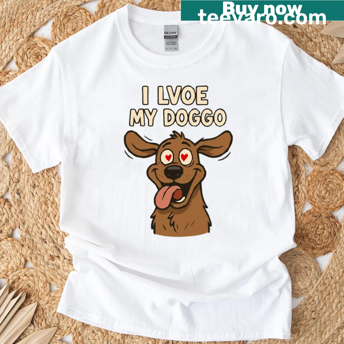 Oversized t-shirt with misspelled love for dog lovers — on a men's t-shirt