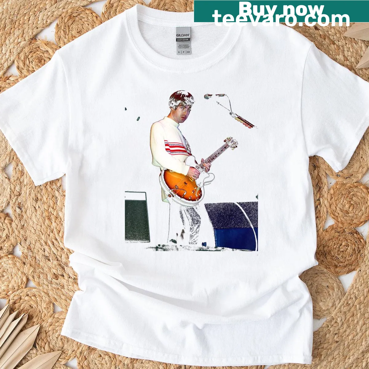 T-shirt commemorating Noel Gallagher's 1996 Knebworth performance. — on a men's t-shirt