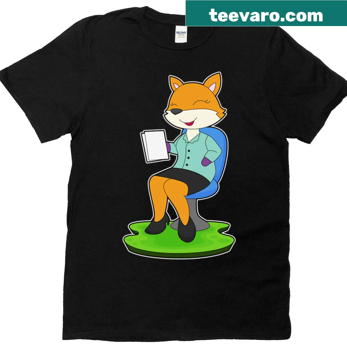 Fox secretary themed oversized T-shirt with a notepad illustration — on a men's t-shirt