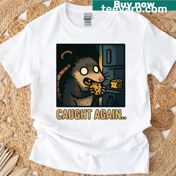 Funny T-shirt depicting an opossum as a thief