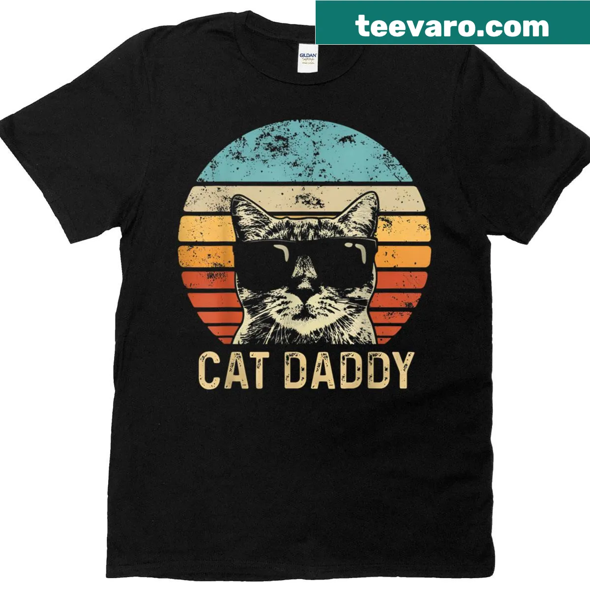 Retro sunglasses Cat Daddy graphic on T-shirt with playful design — on a men's t-shirt