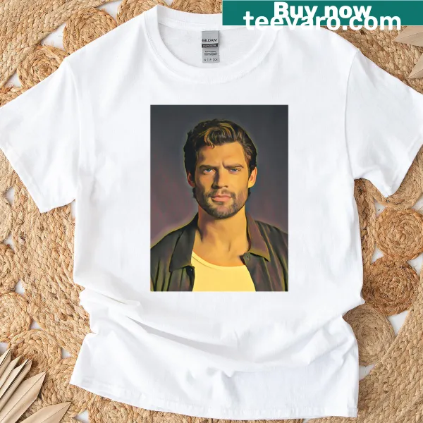 Oversized T-shirt featuring a portrait of David Corenswet