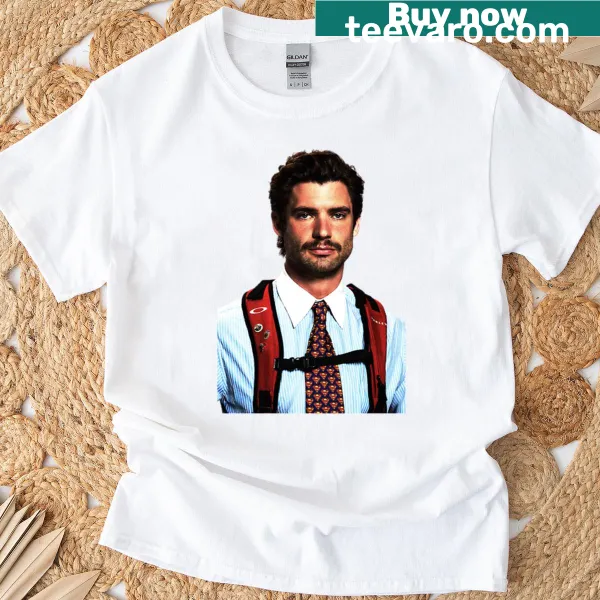 T-shirt featuring an illustration of David Corenswet
