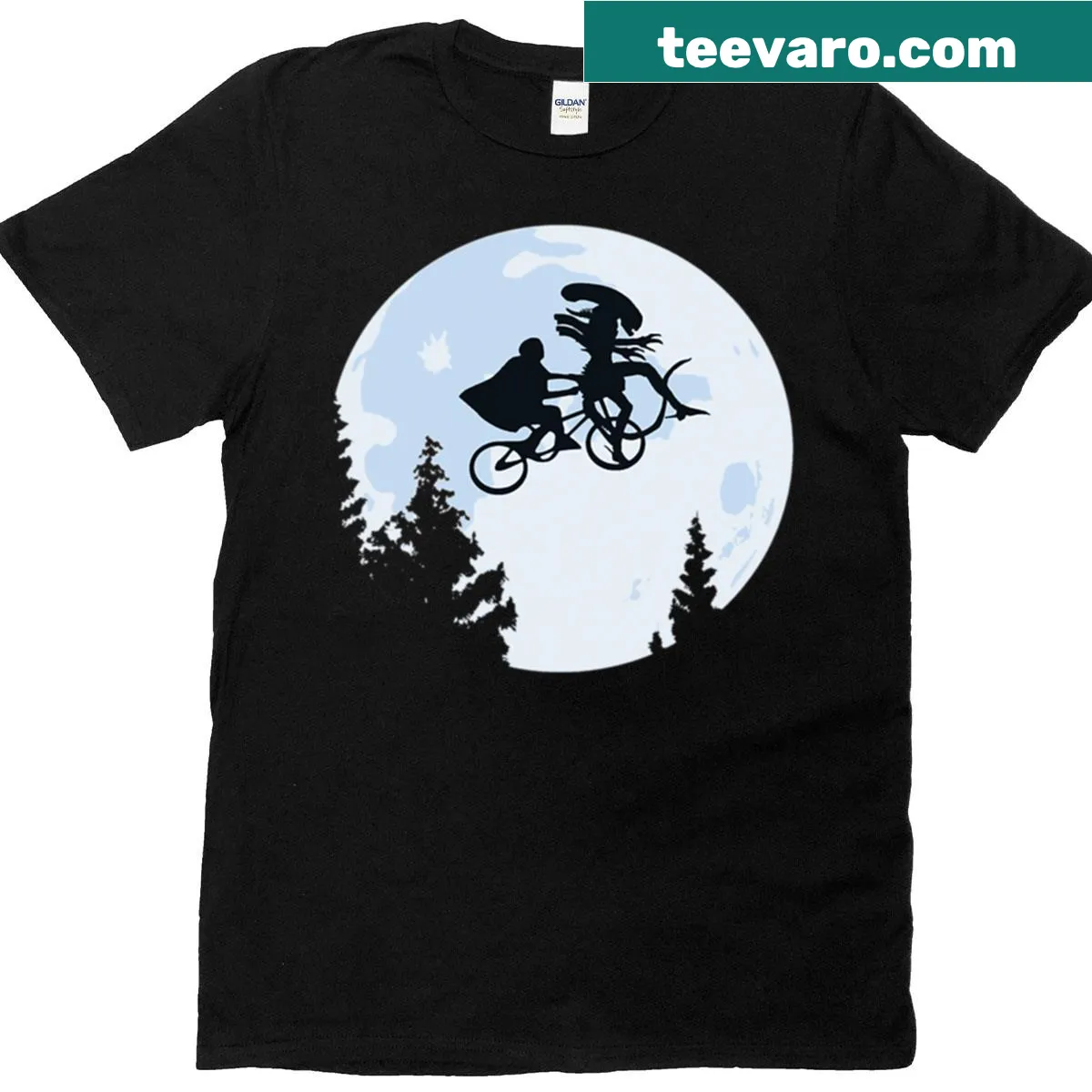Xenomorph illustration T-shirt showcasing an iconic sci-fi creature — on a men's t-shirt