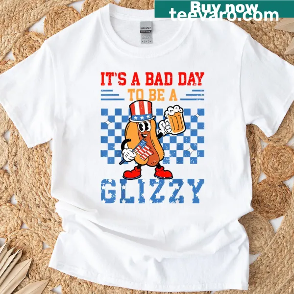 Humorous T-shirt with a message about hot dogs for July 4th.