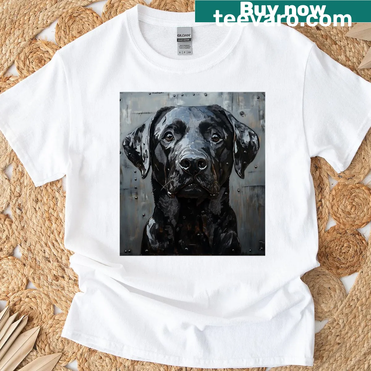 Illustration of a black retriever on a T-shirt for dog lovers — on a men's t-shirt