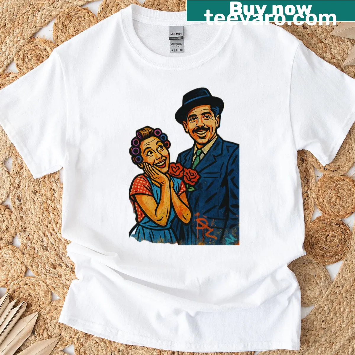 Graffiti-style T-shirt with the word 'Enamorados' in bold text — on a men's t-shirt
