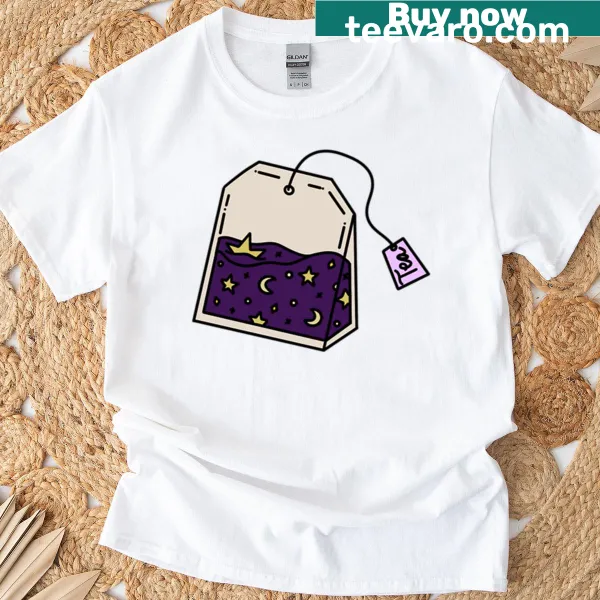 Illustration of a magical tea bag with sparkles and steam