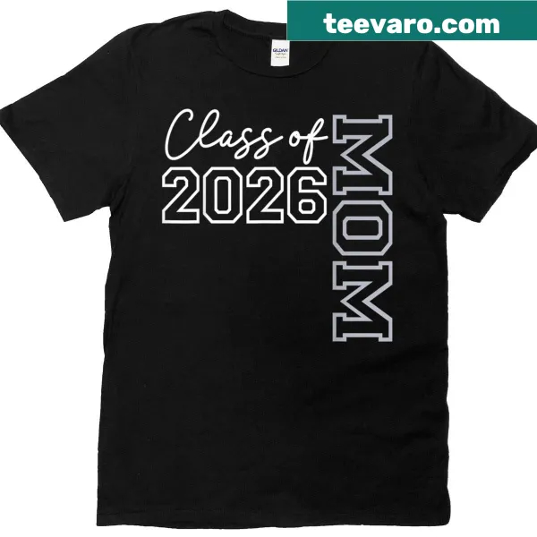 Mom Senior 2026 graphic on a celebratory t-shirt