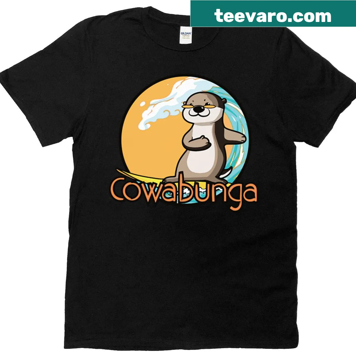 Playful surfing otter graphic on a fun t-shirt. — on a men's t-shirt