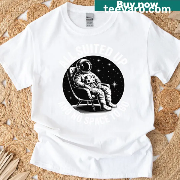Minimalist astronaut silhouette graphic t-shirt