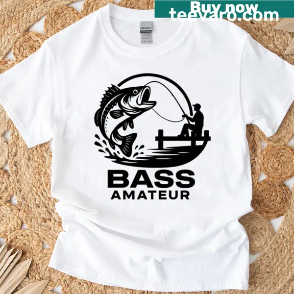 Text graphic saying 'Bass Amateur' on T-shirt