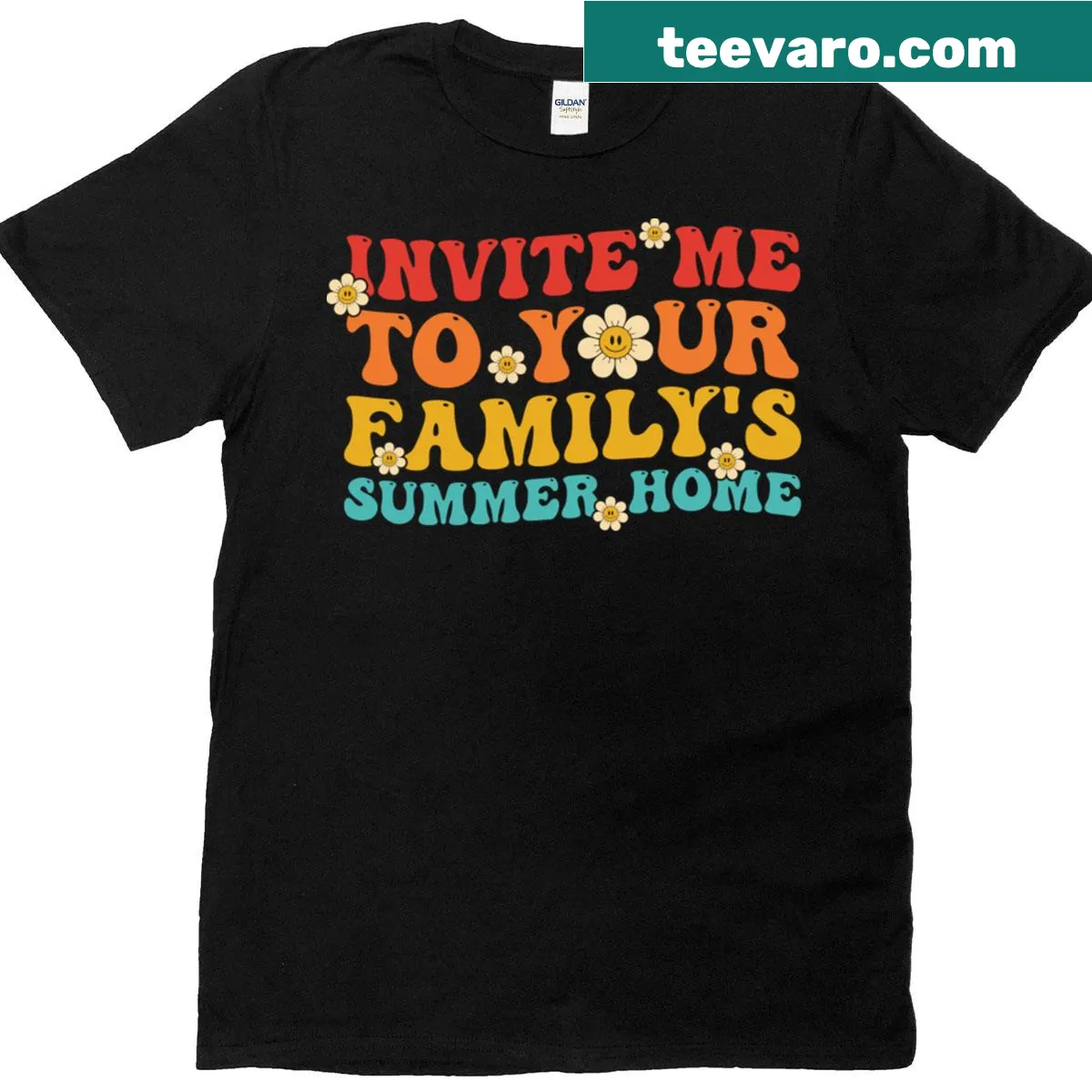 Illustration of a cozy cottage with text inviting to summer home — on a men's t-shirt