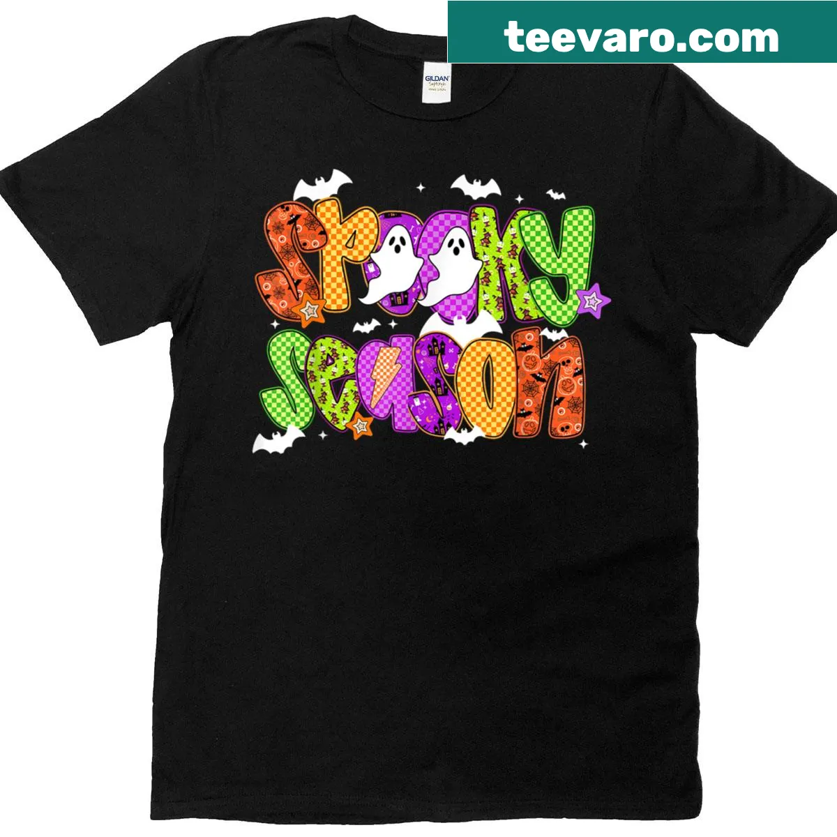 Fun Halloween design featuring ghosts and pumpkins on a checkered background. — on a men's t-shirt