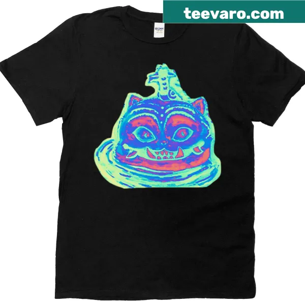Illustration of a tiger crow on oversized Kpop T-shirt
