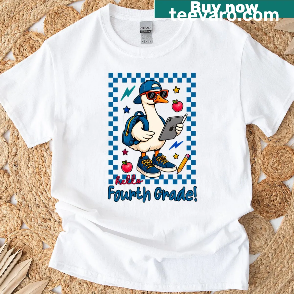 Cool duck with shades and tablet design for fourth grade students — on a men's t-shirt