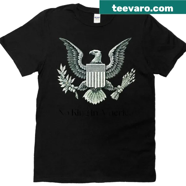 Youth t-shirt with vintage style text No King In America
